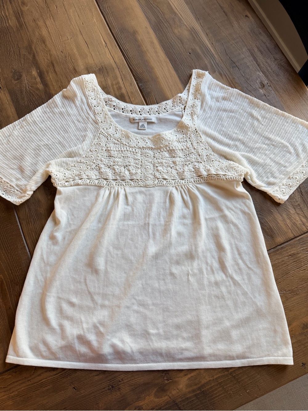 Banana Republic Cream Crochet Short Sleeve Top
